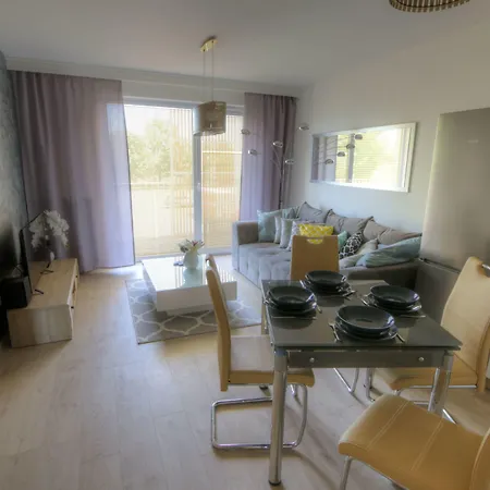 Onholiday W Kolobrzegu Poleska 3*