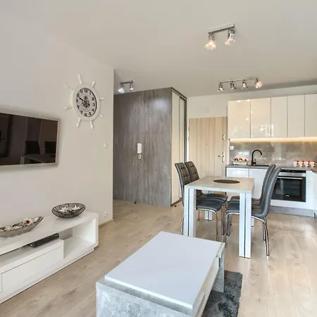 Onholiday W Kolobrzegu Poleska 3*